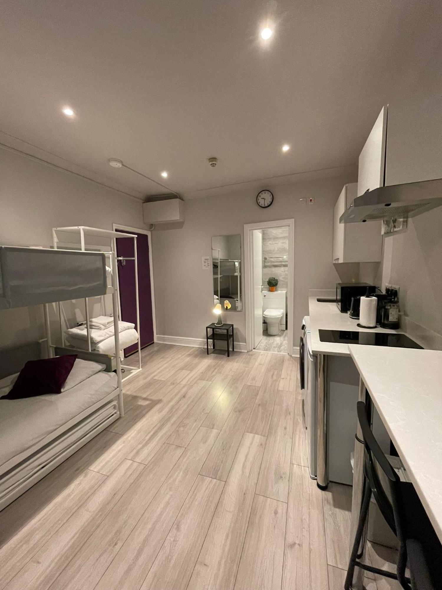 Westminster Inn Лондон Екстер'єр фото